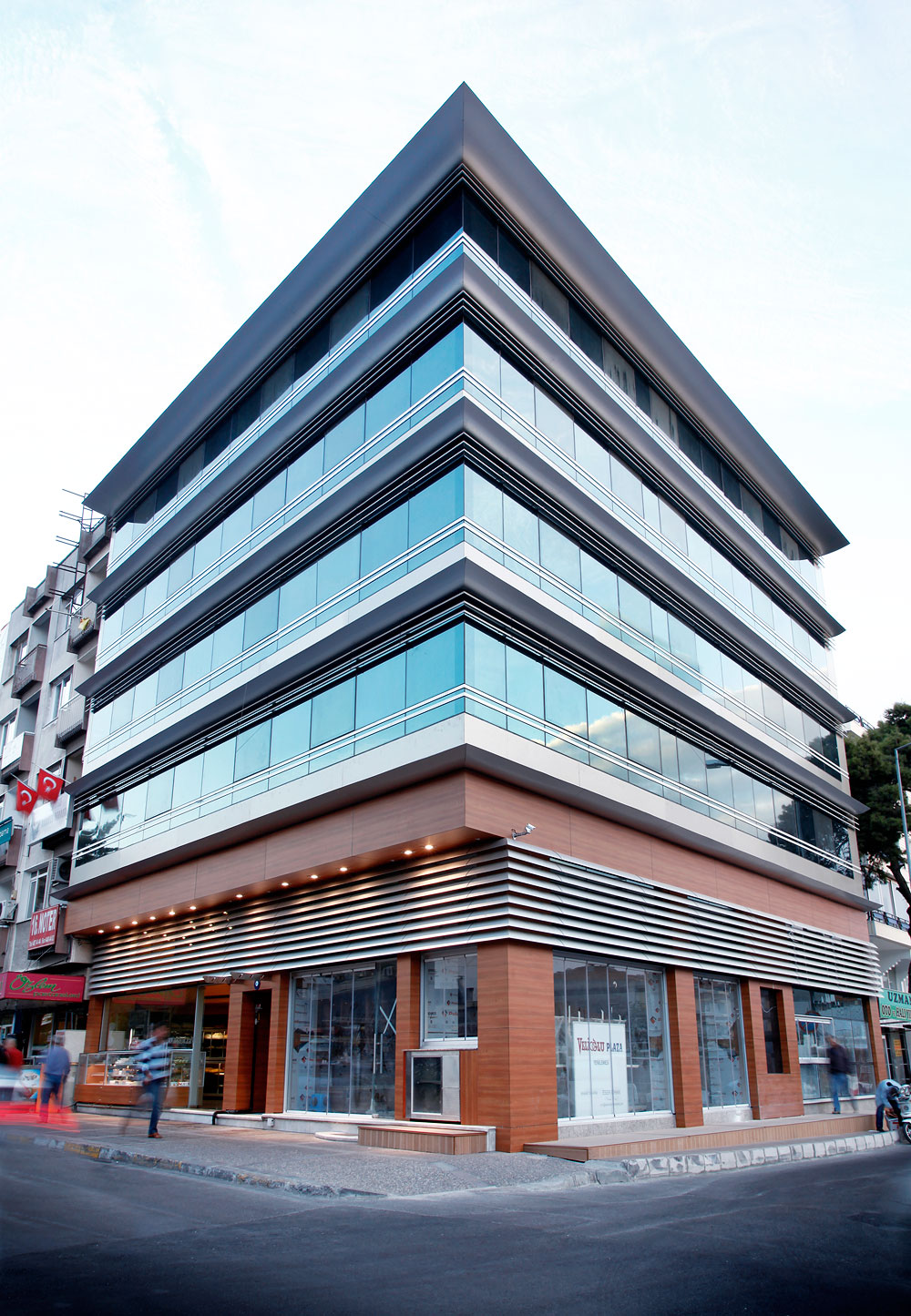 Velioğlu Center, alüminyum cephe ve doğrama sistemleri